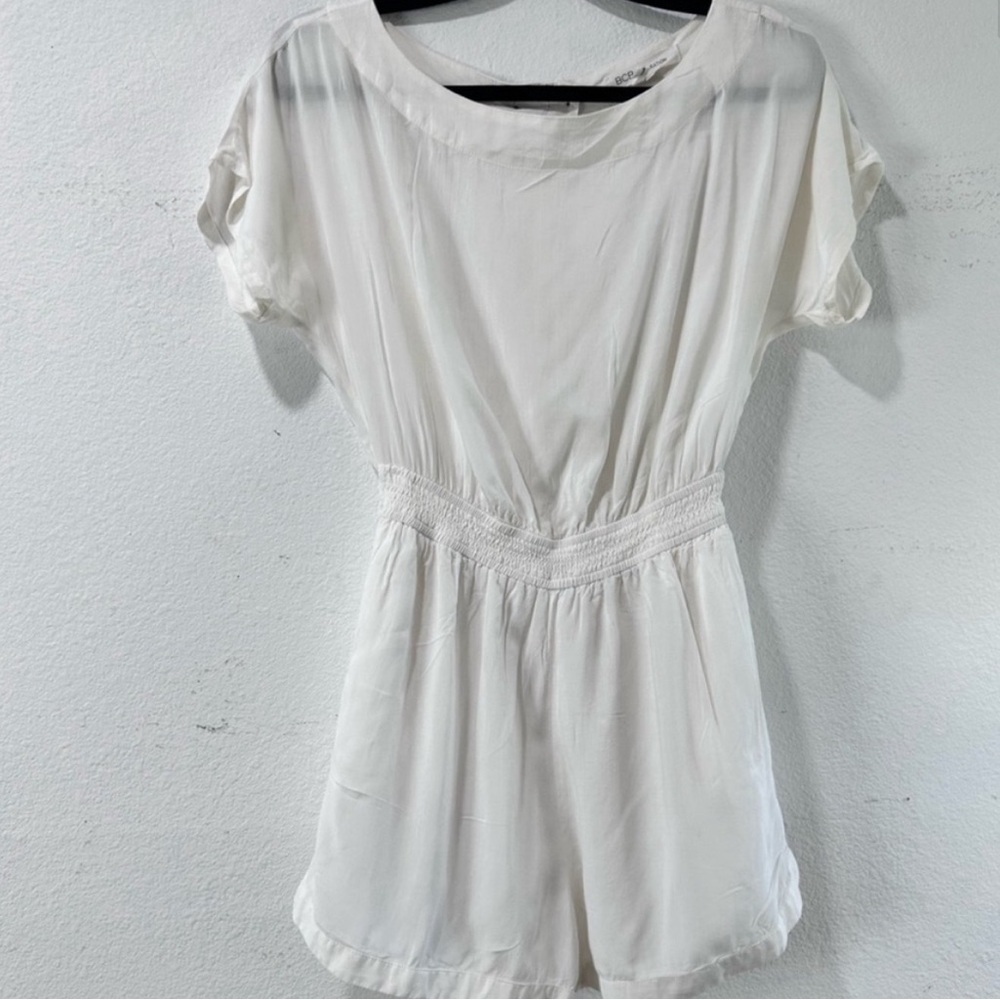 BCBGeneration romper white shorts size:S